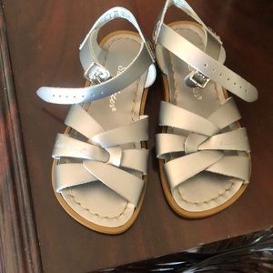 Salt water kids shoes size 13